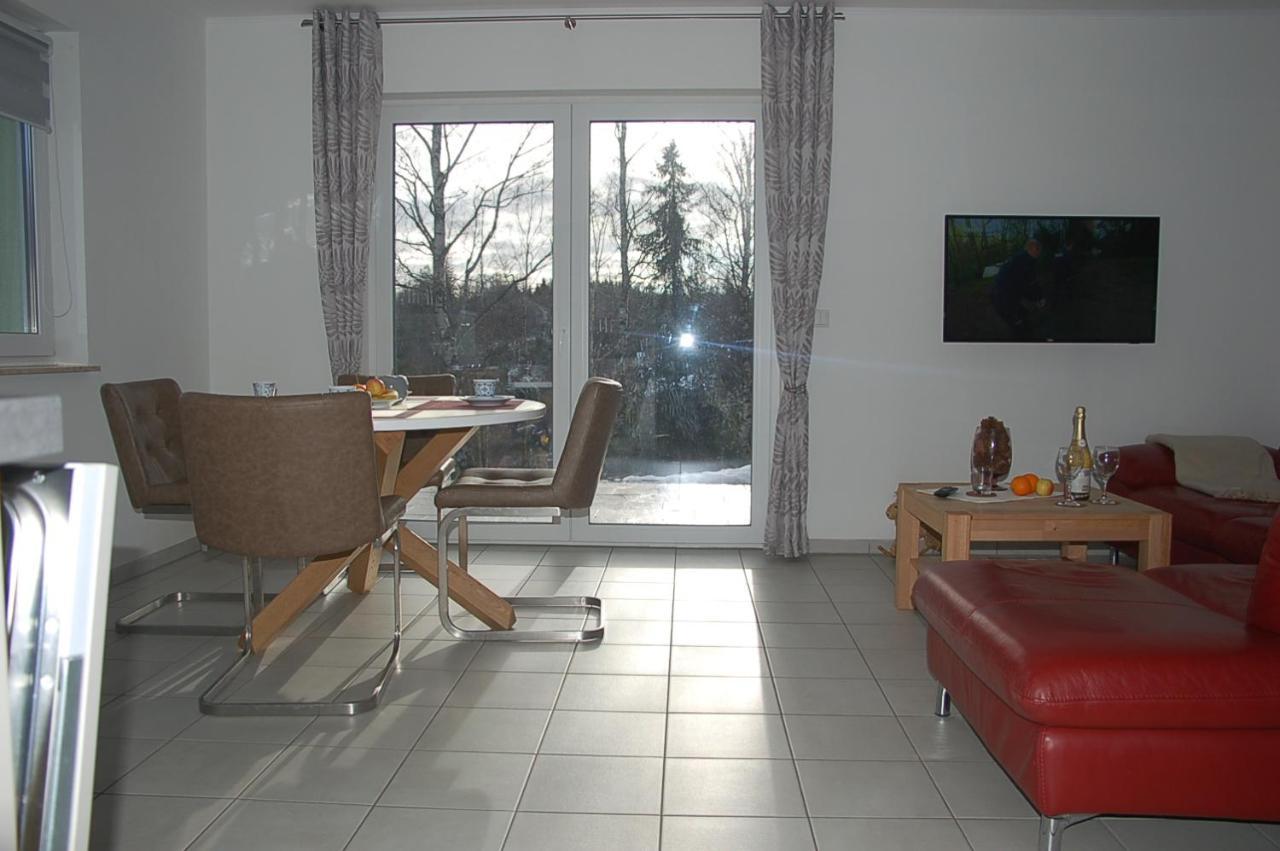 Behagliches Ferienhaus Zaunkoenig -Mit Kamin Und Sauna Tanne Luaran gambar